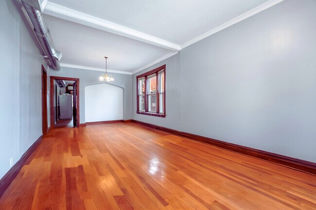 Photo - 2419 N Kostner Ave