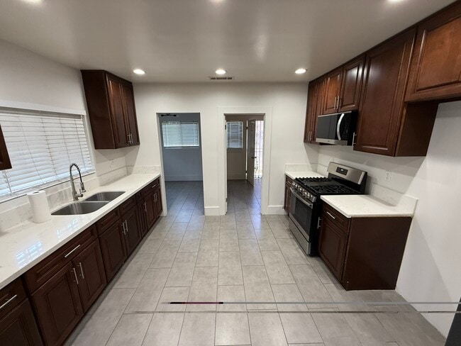 Photo - 1493 W 47th St Unit 1493