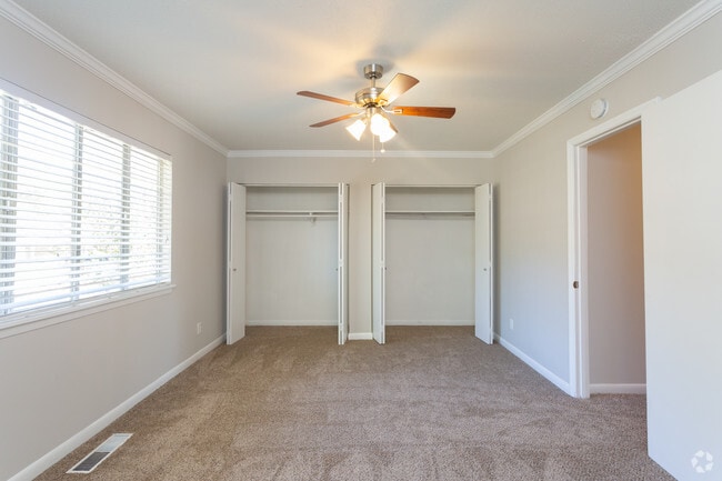 2BR, 1.5BA - 1,258 SF