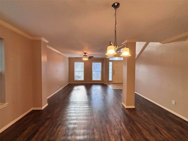 Building Photo - 8019 Carmel Cir