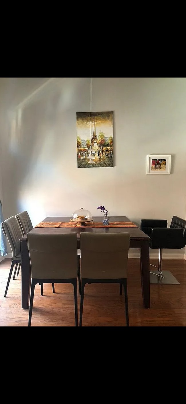 Photo - 842 W 15th Pl