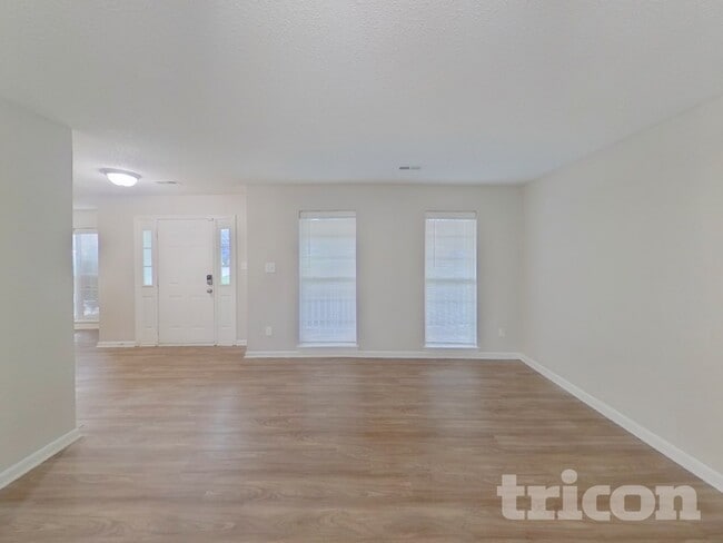 Photo - 2921 Barbee Ct