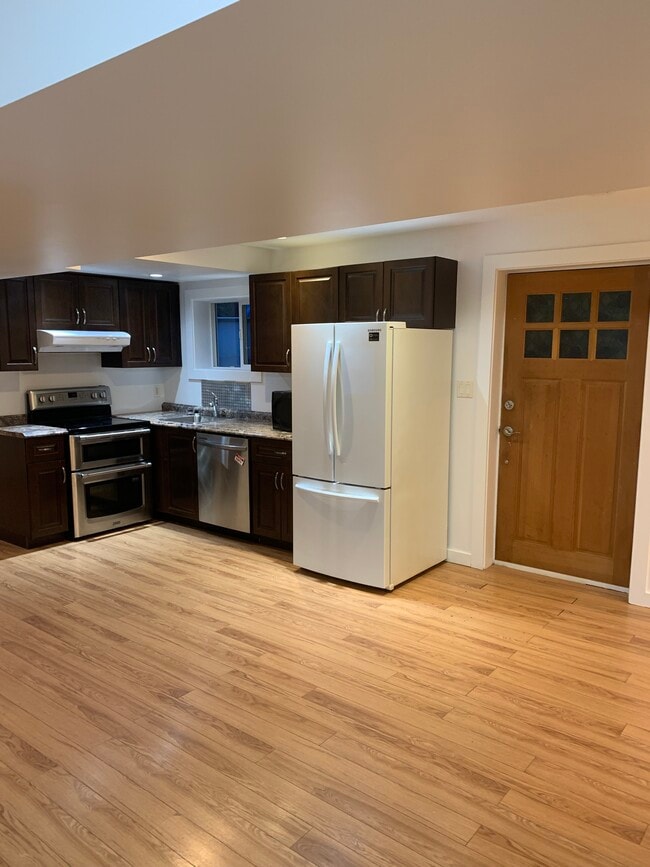 Building Photo - 2276 Bellamy Rd