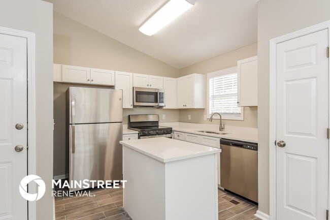 Photo - 212 Remington Ct