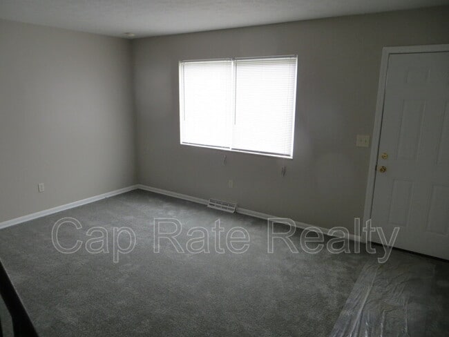 Photo - 395 Barnett Rd