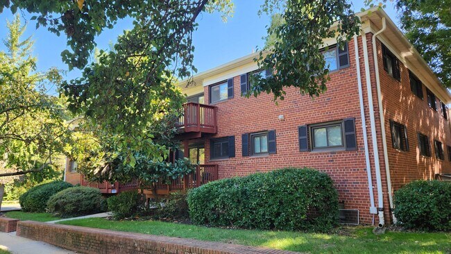 Photo - Affordable 2BR close to King St Metro Unit 8