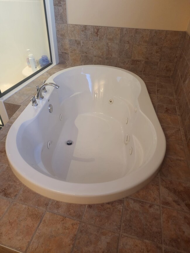 Photo - 262 Ridge View Green