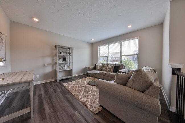Photo - 13496 Erlen Dr