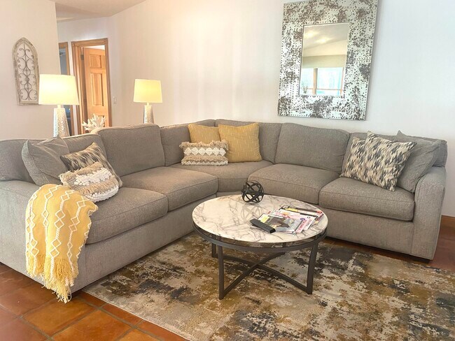 Photo - 103 Olympus Cir