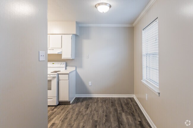 The Northern 2BR, 1.5BA - 826SF