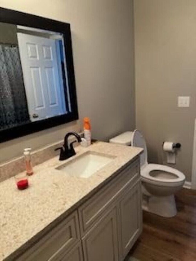 ROOM FOR RENT Townhome Townhome Rental in Reisterstown MD