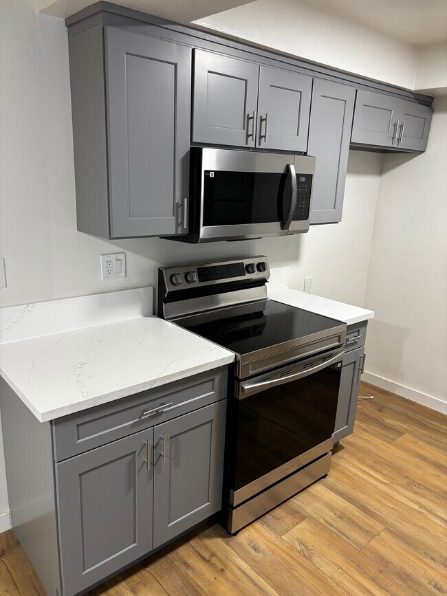 Villa Valencia Apartments