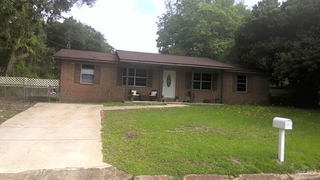 Building Photo - 8260 Sedgefield Dr