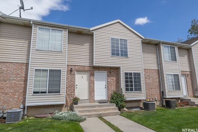 Photo - Updated 3 Bed Condo in Central American Fork!