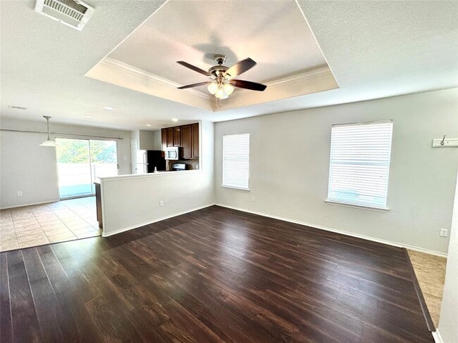 Photo - 246 Pigeonberry Pass