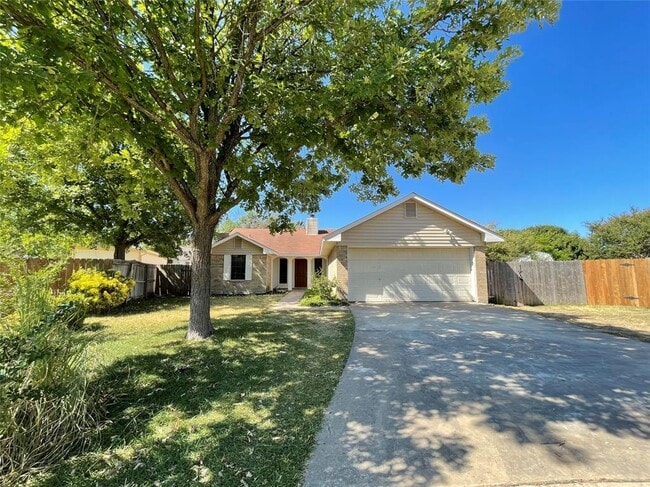 Building Photo - 502 Yaupon Cove