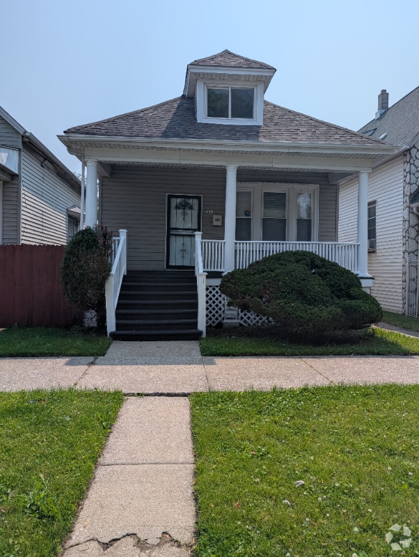 Building Photo - 7633 S Langley Ave Rental