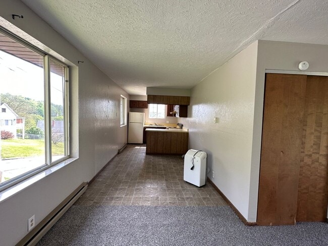 Photo - 111 Spring St Unit 111 Spring St-Apt A