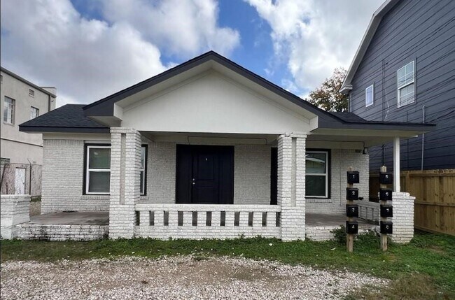 Photo - 11 Norwood St Unit 4