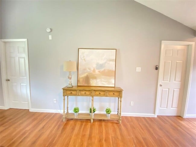 Photo - 1011 Melford Ave