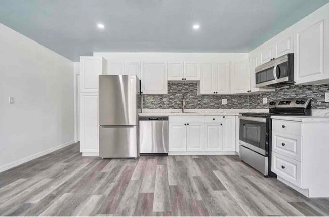 Building Photo - 610 5th St Rental