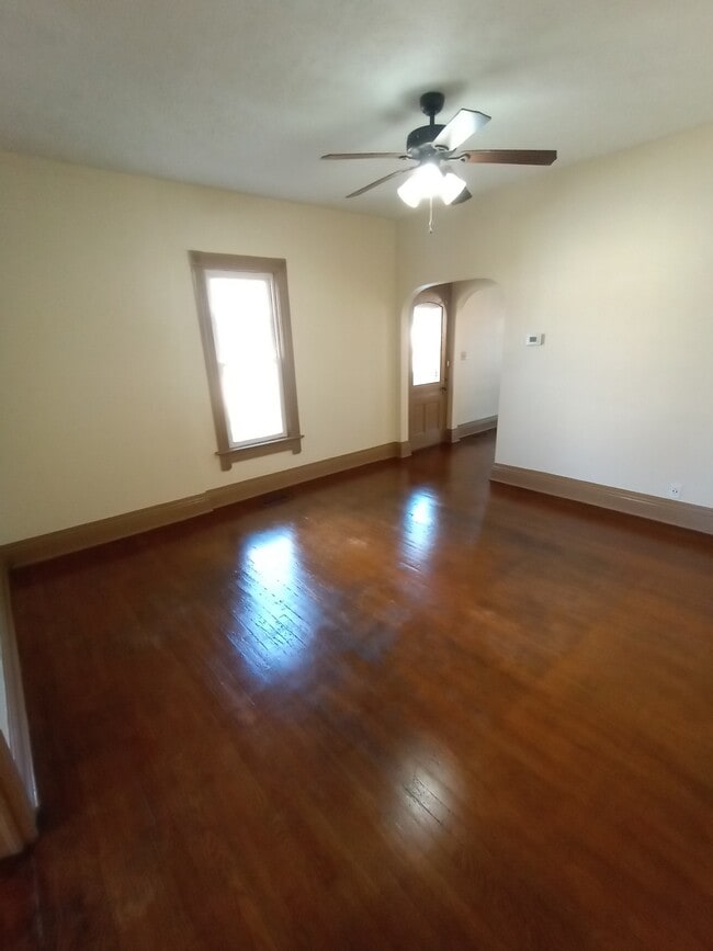 Photo - 825 Tremont Ave SW Unidad APT B