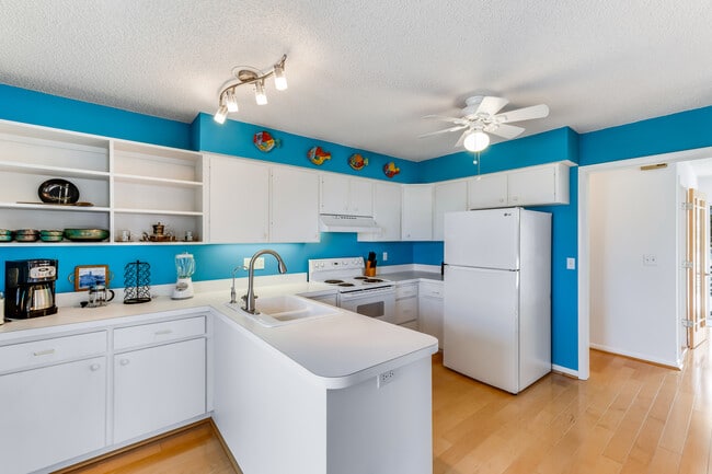 Photo - 200 Pilot St