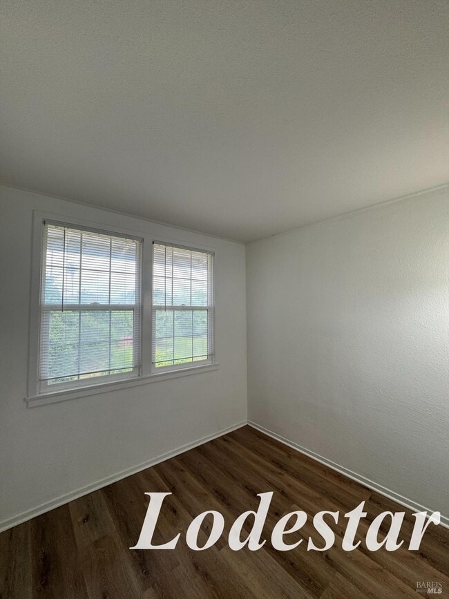 Photo - 70 Parrott St