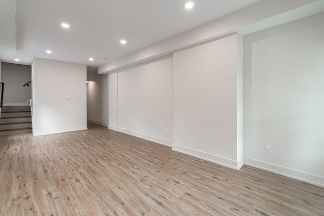 Photo - 468-470-470 E 2nd Ave Unit 468 E. 2nd Ave