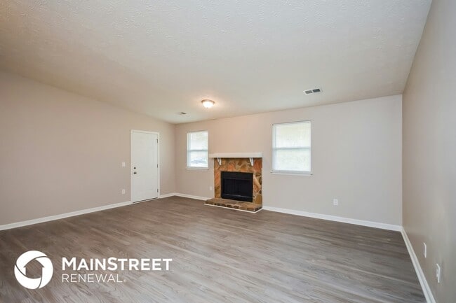 Photo - 5586 Mallard Trail