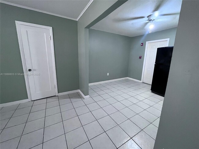 Photo - 1572 NE 135th St Unidad 0