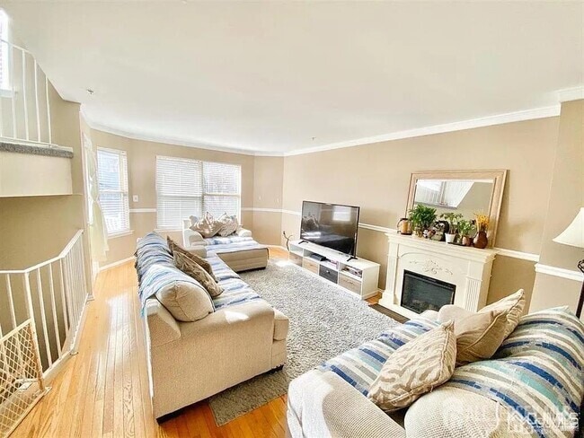 Building Photo - 790 Harbortown Blvd Rental