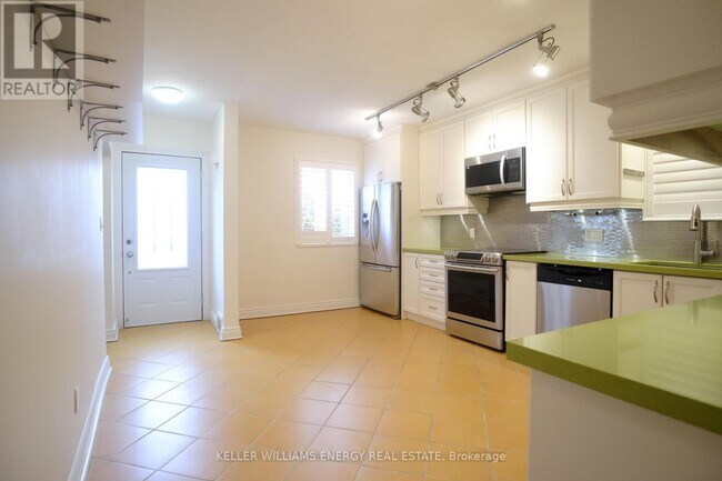 Photo - 8 Lynndale Rd