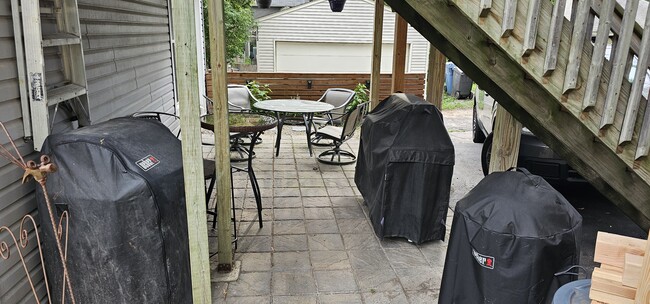 Photo - 1213 NE Lowry Ave