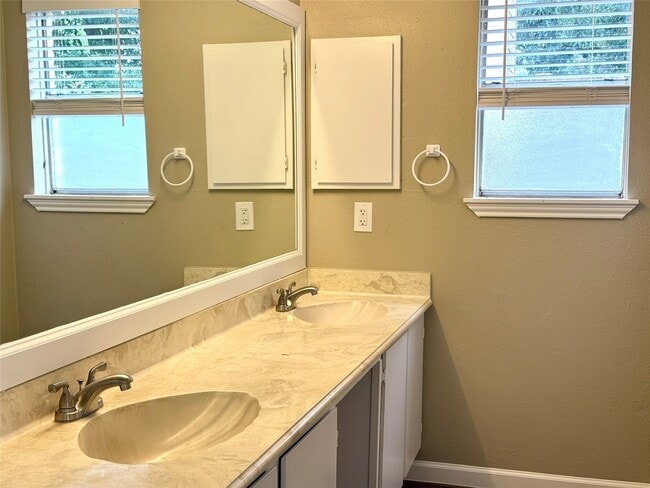 Photo - 2435 Summer Spring Dr