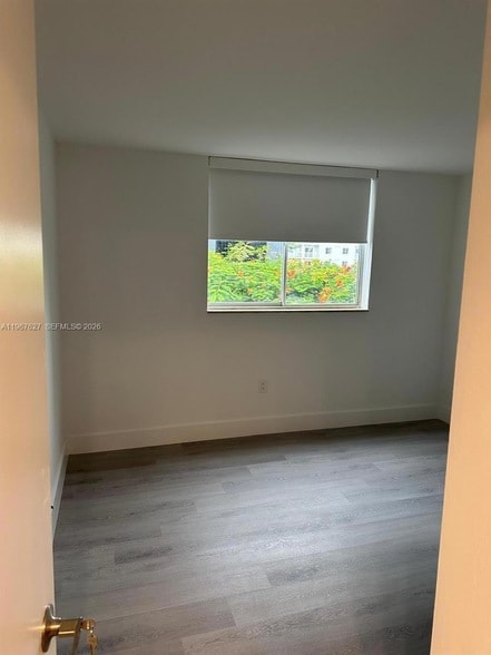 Photo - 210 SW 11th St Unidad 510