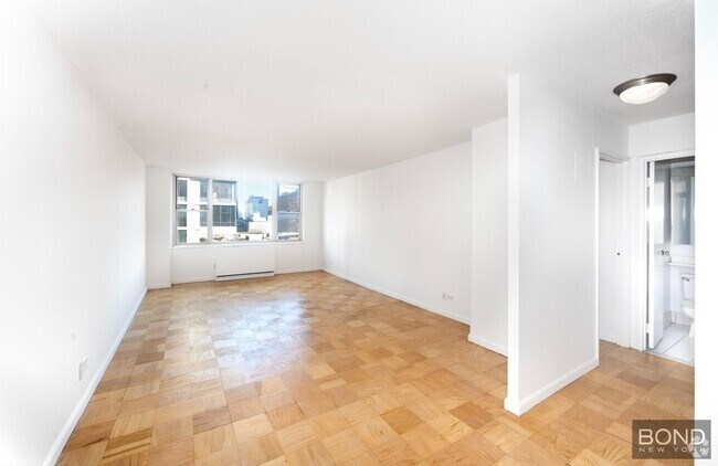 Building Photo - 166 E 34th St Unit 1203 Rental