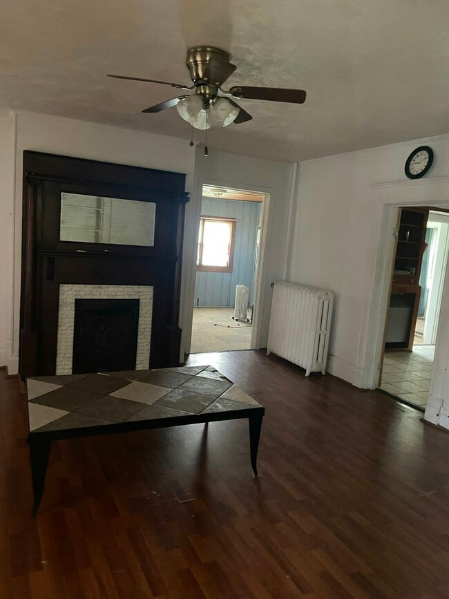 Photo - 200 W Morrison St Unit Downstairs Room A