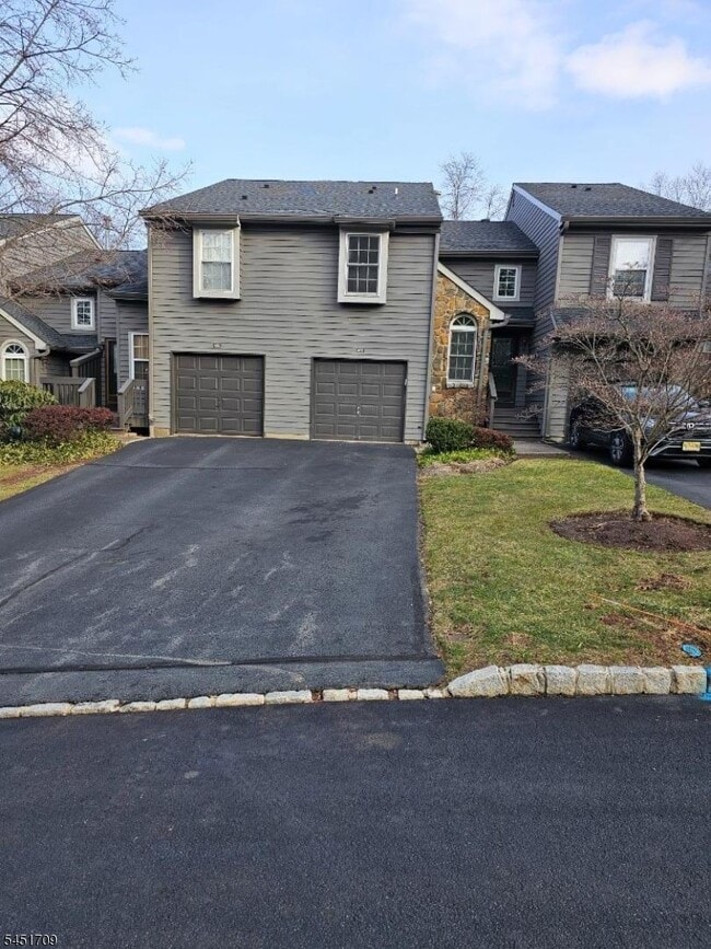 Photo - 45 Chicopee Dr