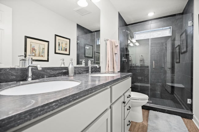 Photo - 2273 E 100th St Unidad 2273 E 100th Street