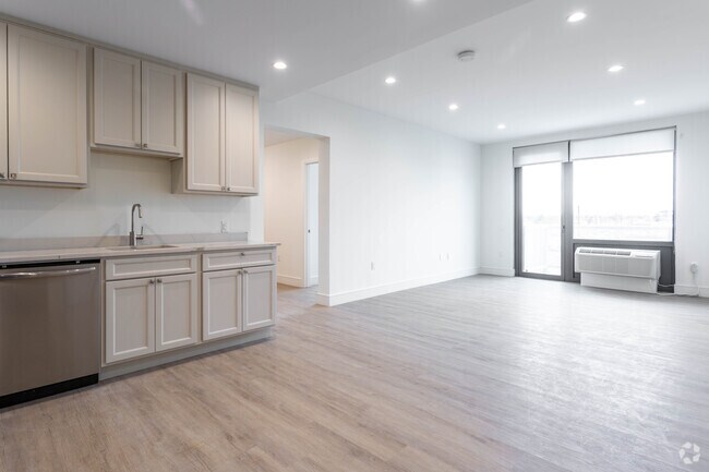Ambassador-2BR,2BA -1067SF- Kitchen/Living Room