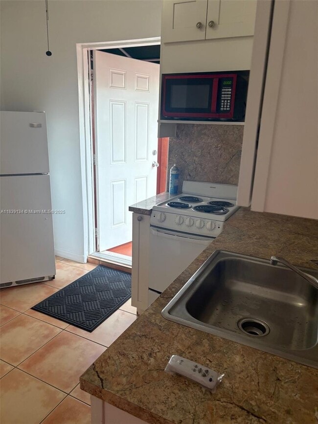 Photo - 17993 SW 152nd Pl Apartment Unit 1