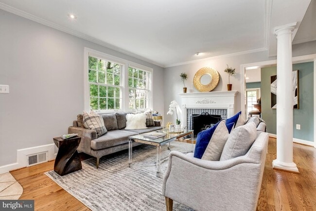 Photo - 3233 Stephenson Pl NW