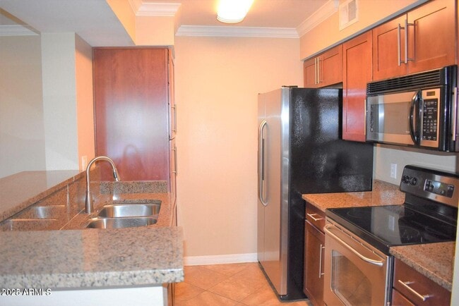 Photo - 2025 E Campbell Ave Unidad 331