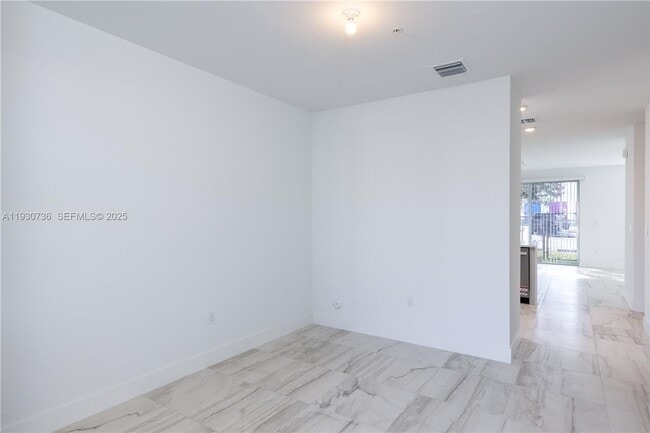 Photo - 17174 SW 2nd St