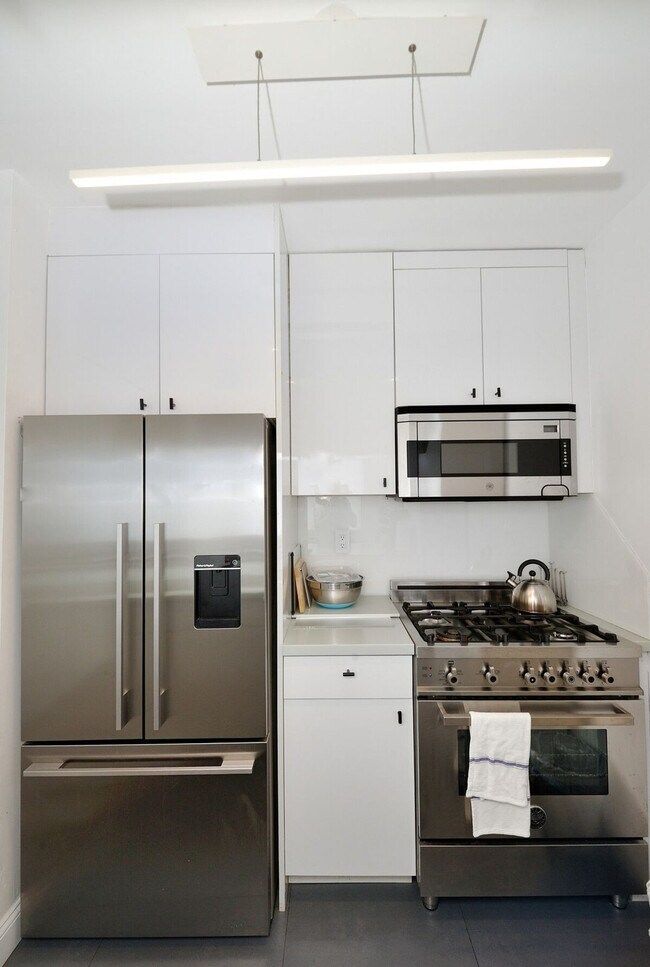 Photo - 337-339-339 W 48th St Unit ID1323948P