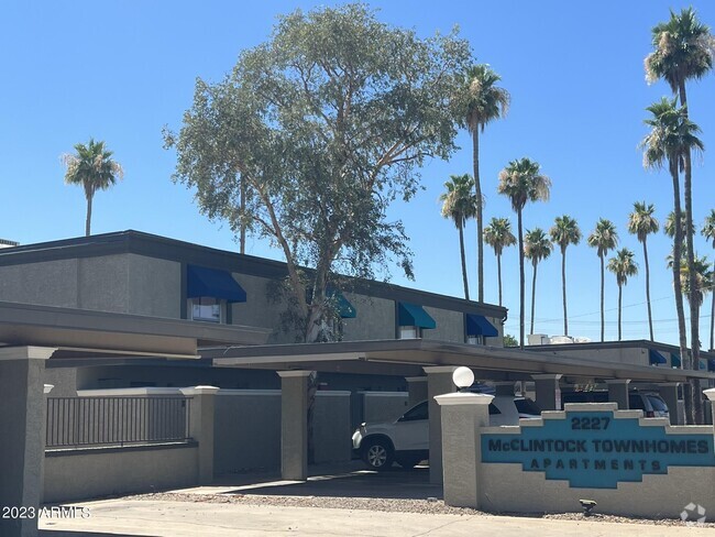 Building Photo - 2211 S McClintock Dr Rental