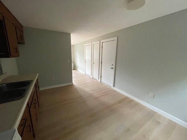 Photo - 17 Kingsley Ct Unit 3