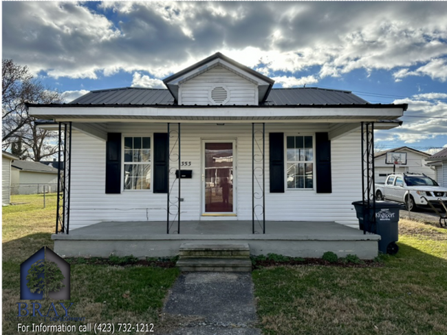 Building Photo - 2BR Kingsport Cottage