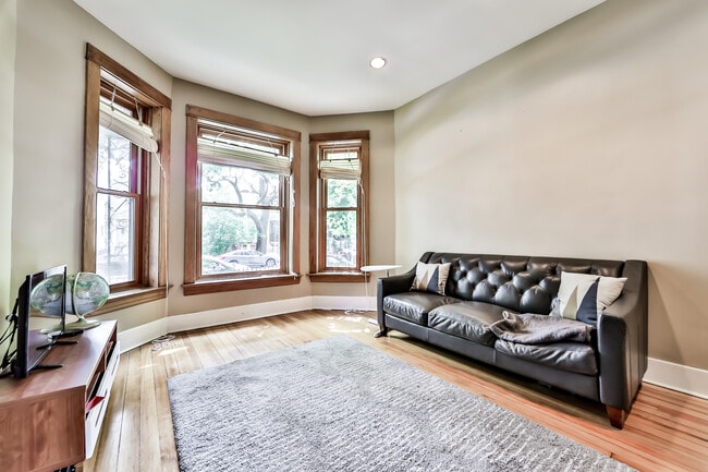 Living Room - looking out the front bay - 2436 N Talman Ave Unidad First Floor